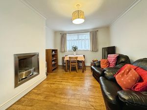 Lounge- click for photo gallery